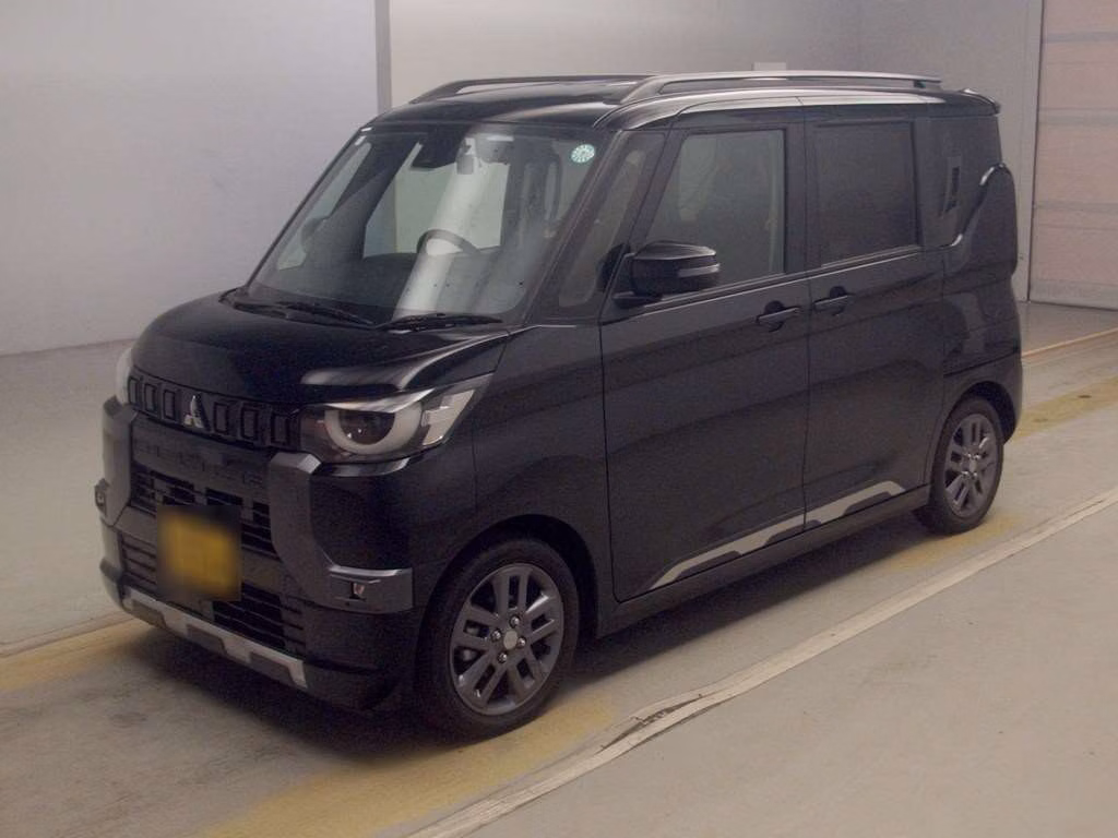 Mitsubishi Delica Mini