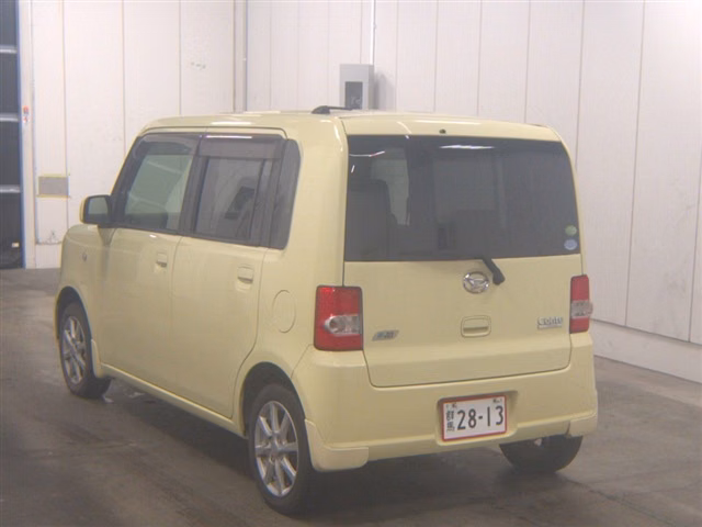 DAIHATSU MOVE CONTE
