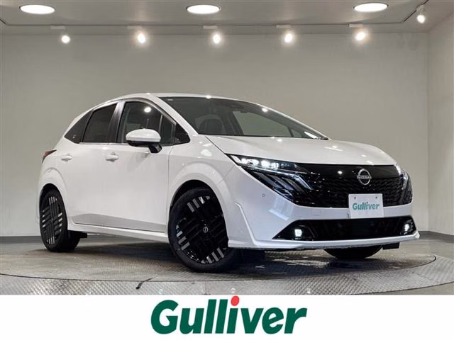 Nissan Aura