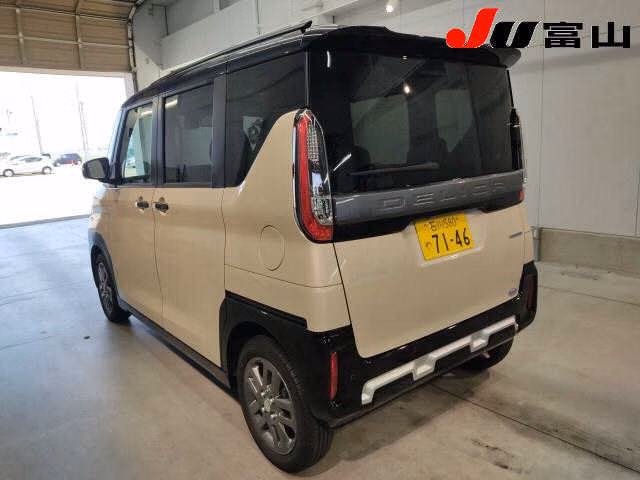 MITSUBISHI DELICA MINI