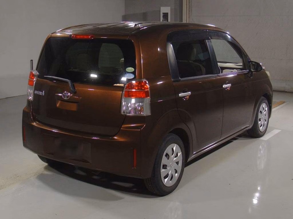 TOYOTA SPADE