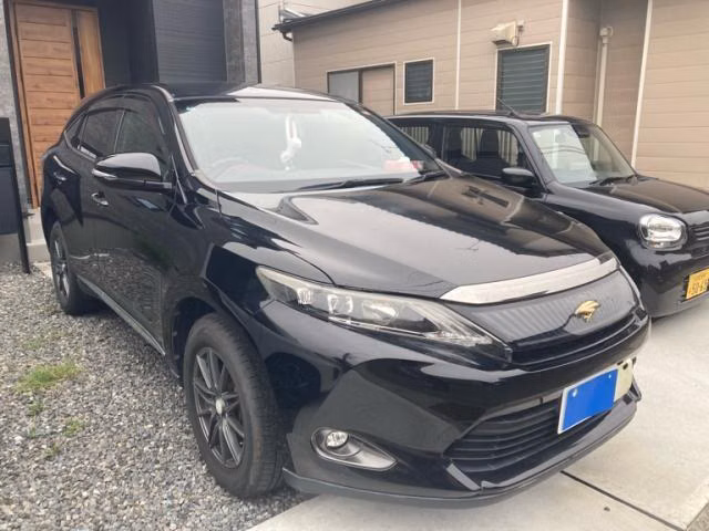 TOYOTA HARRIER