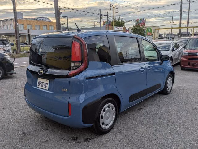 TOYOTA SIENTA