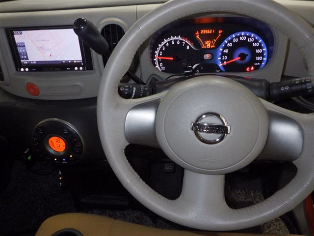 NISSAN CUBE