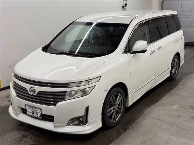 NISSAN ELGRAND