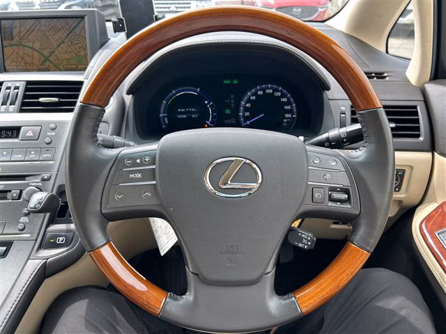 Lexus HS250h