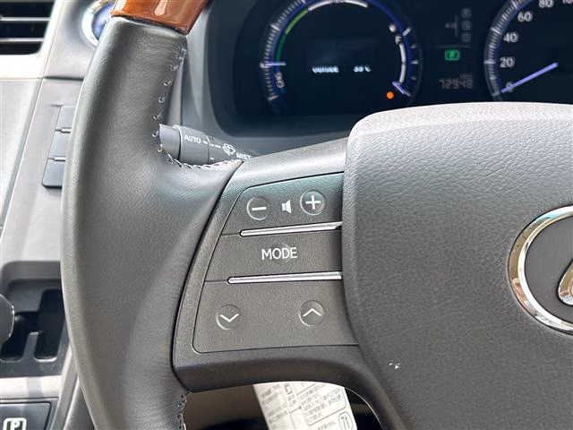 Lexus HS250h