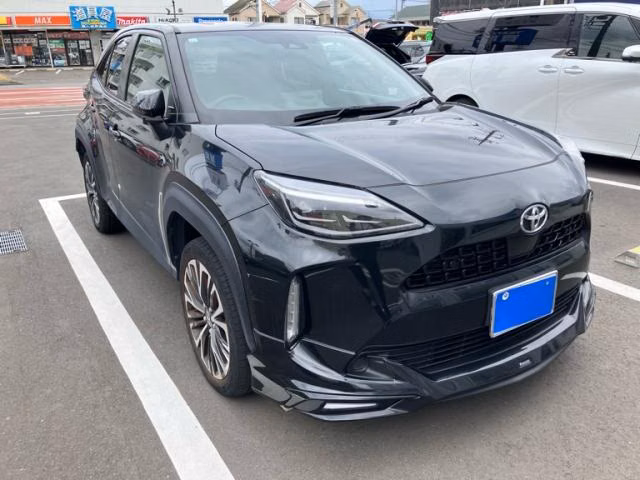 TOYOTA YARIS CROSS
