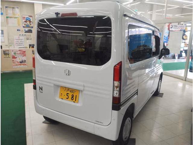 HONDA N-VAN