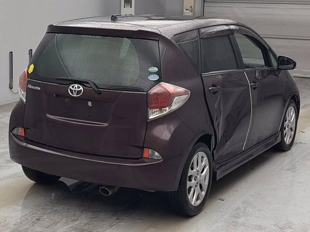 TOYOTA RACTIS