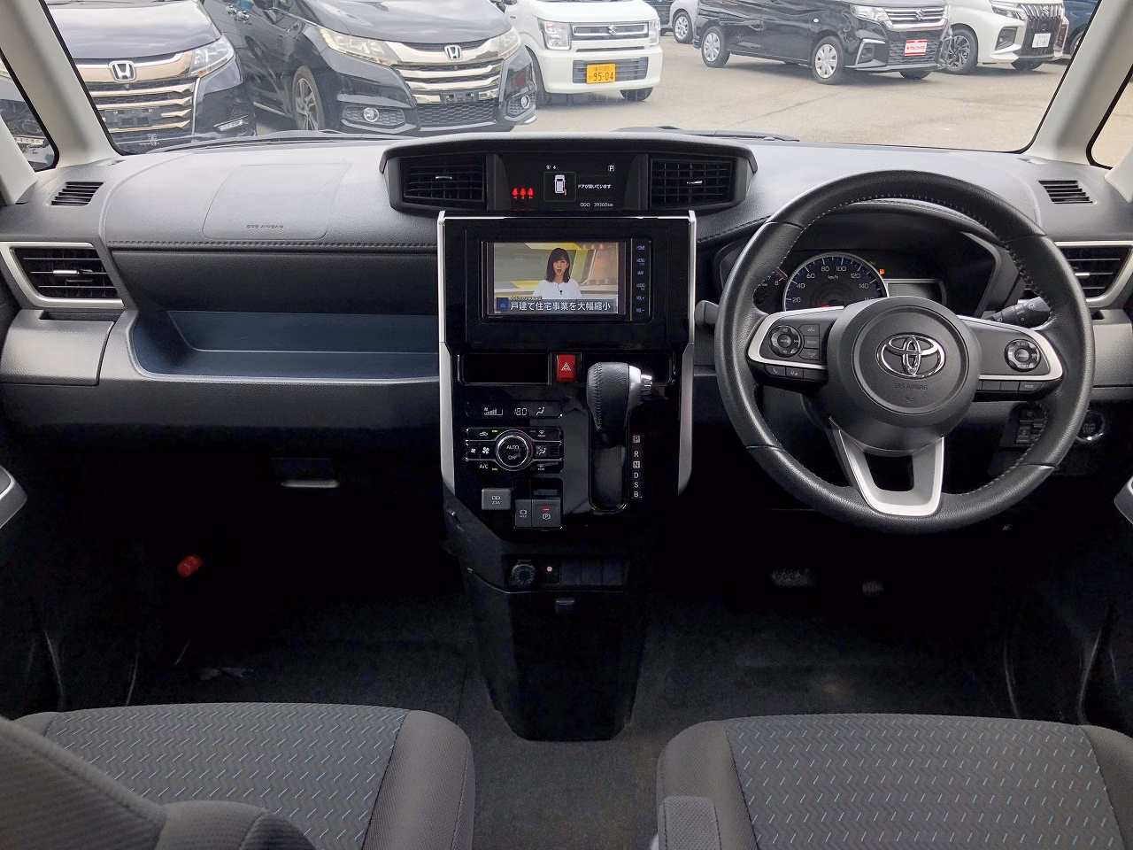 TOYOTA ROOMY