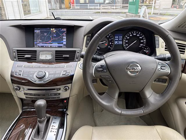 NISSAN FUGA