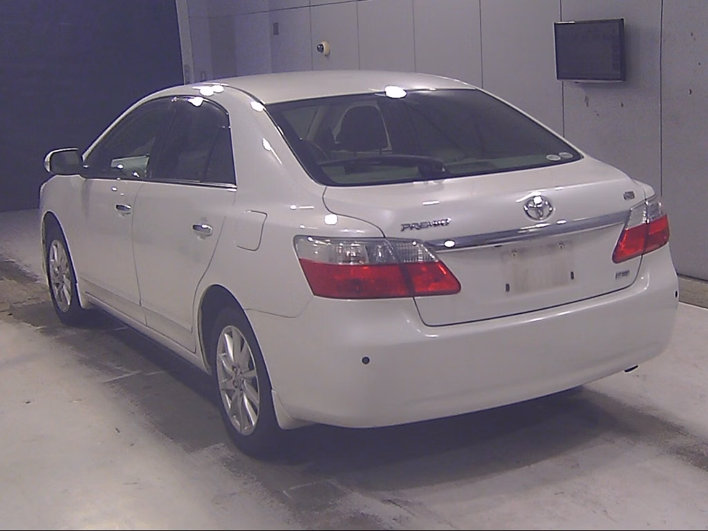TOYOTA PREMIO