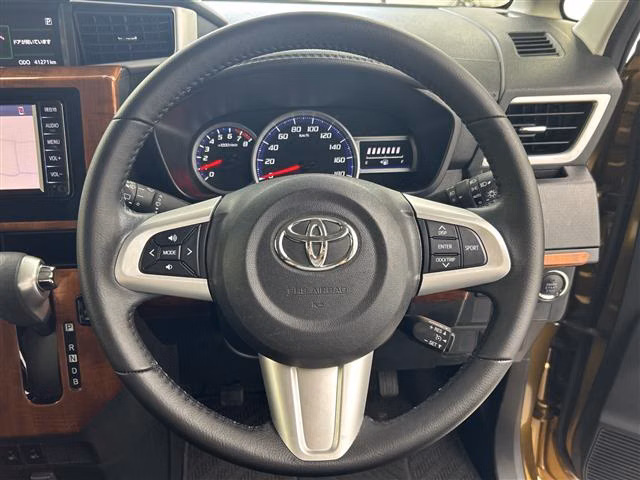 TOYOTA TANK