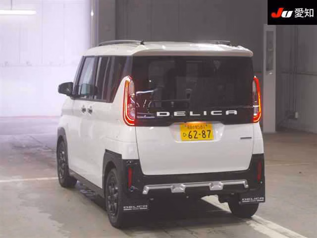 MITSUBISHI DELICA MINI