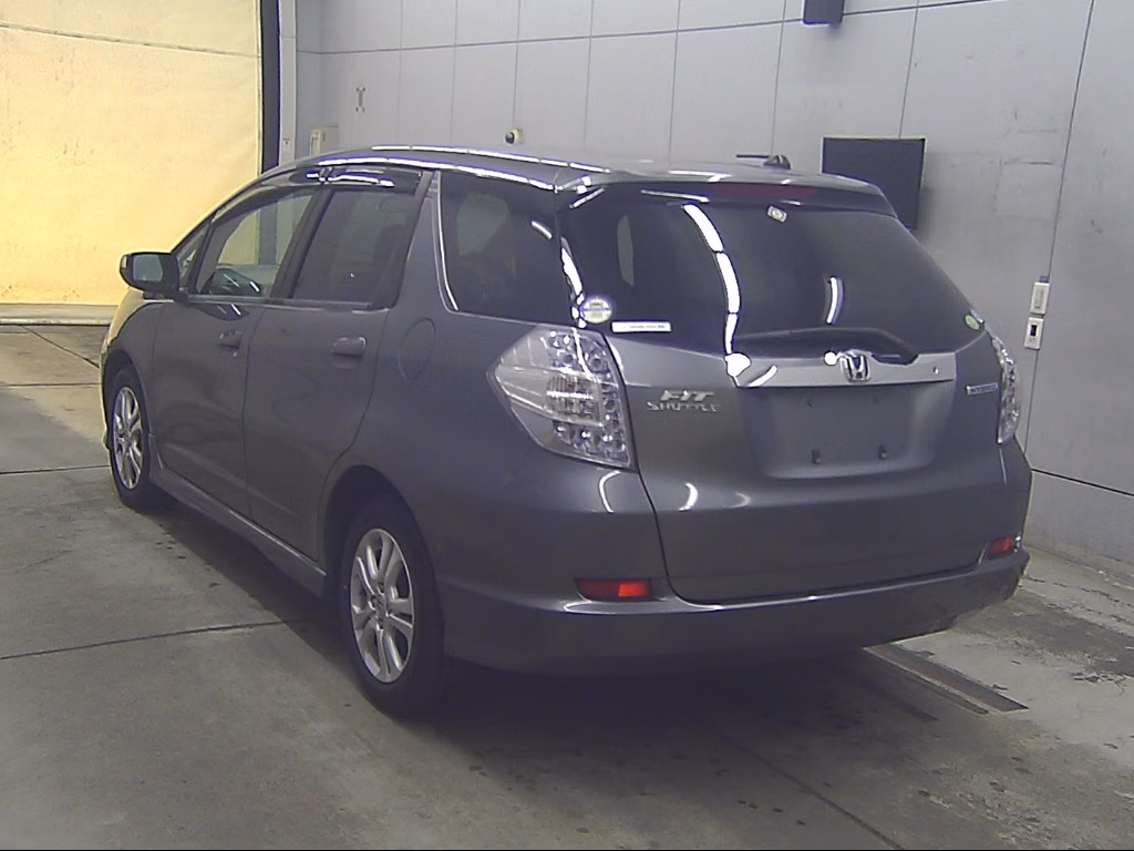 HONDA FIT SHUTTLE