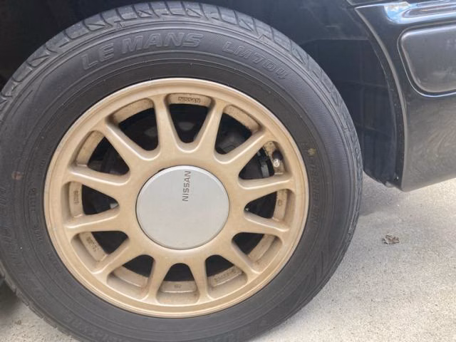 NISSAN LAUREL