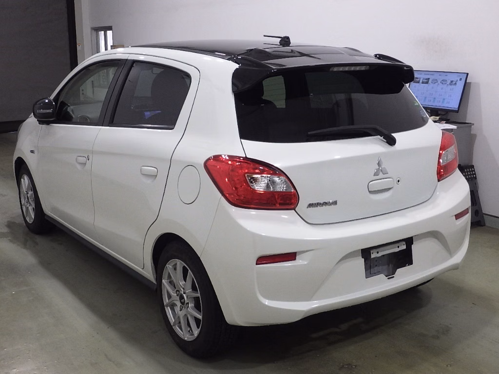 MITSUBISHI MIRAGE