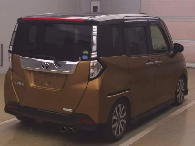 TOYOTA TANK