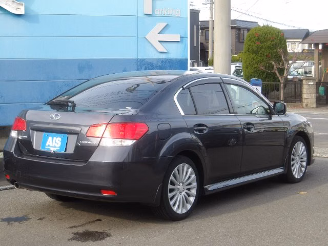 Subaru Legacy B4