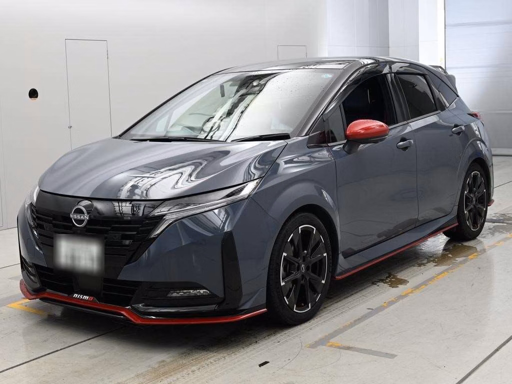 Nissan Aura