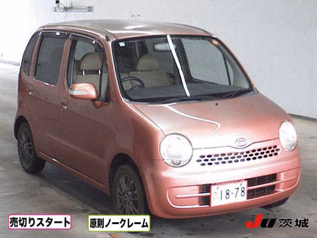 DAIHATSU MOVE LATTE