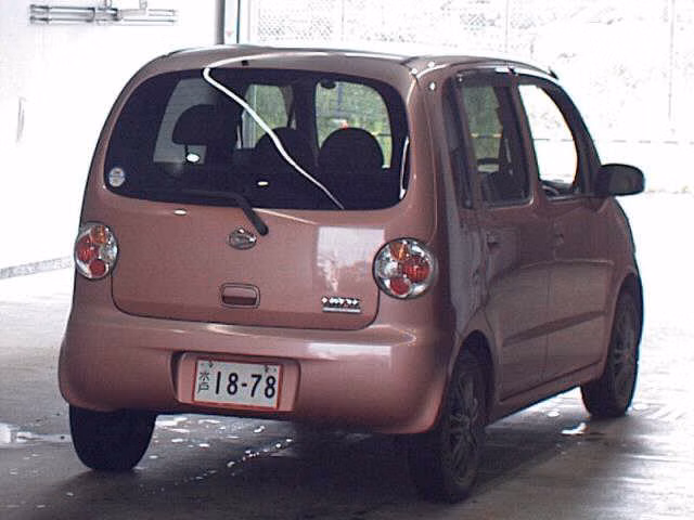 DAIHATSU MOVE LATTE