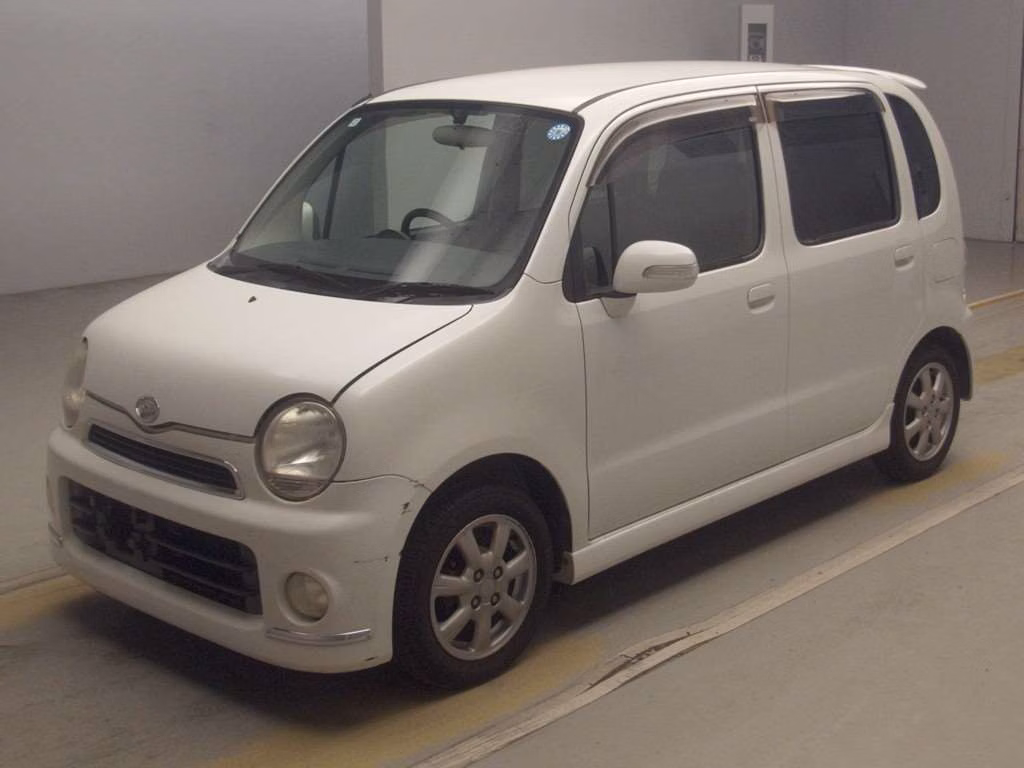 DAIHATSU MOVE LATTE