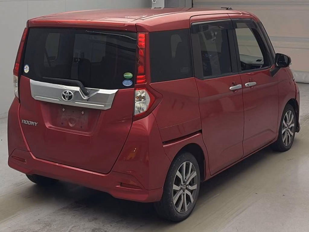 TOYOTA ROOMY