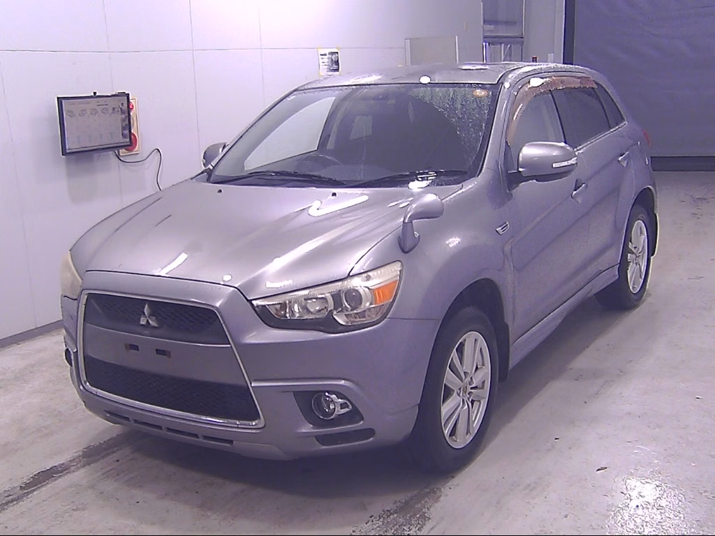 MITSUBISHI RVR