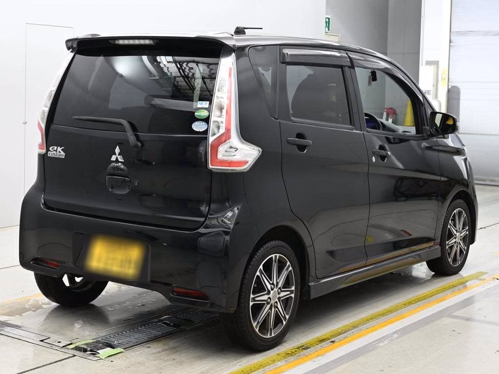 MITSUBISHI EK CUSTOM