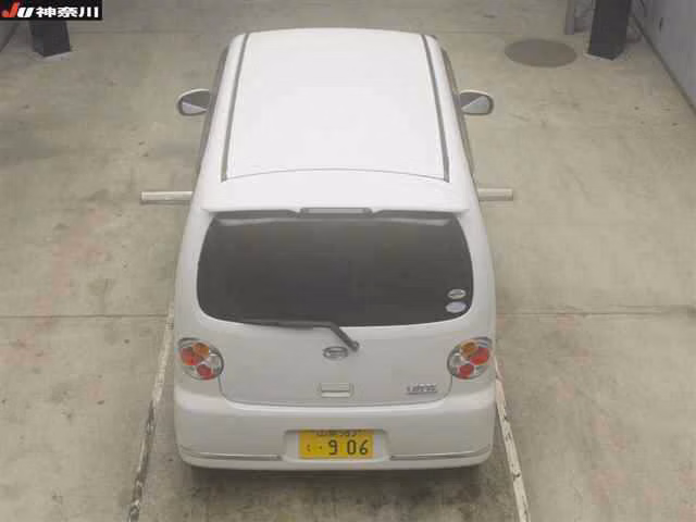 DAIHATSU MOVE LATTE