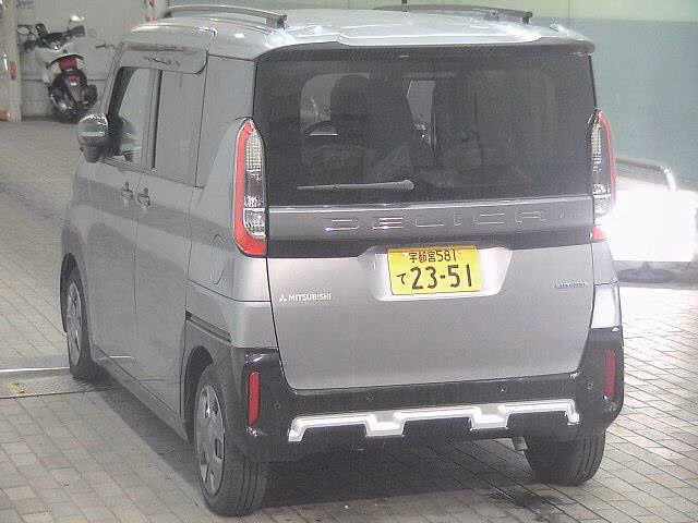 MITSUBISHI DELICA MINI