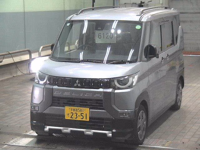 MITSUBISHI DELICA MINI