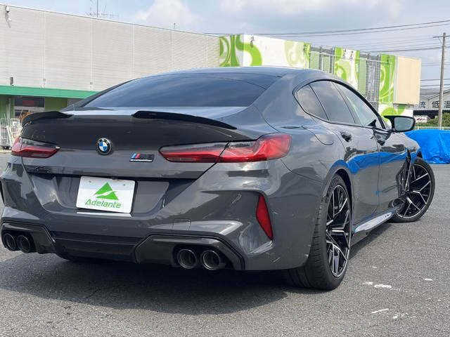 BMW M8