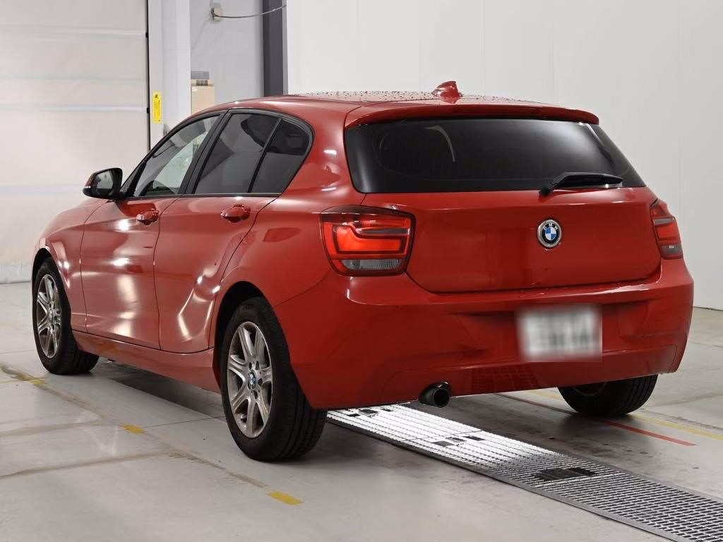 BMW 1-SERIES