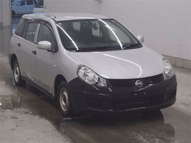 Nissan AD