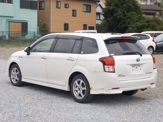 TOYOTA COROLLA FIELDER