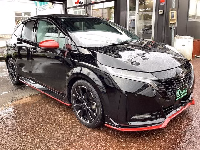 Nissan Aura