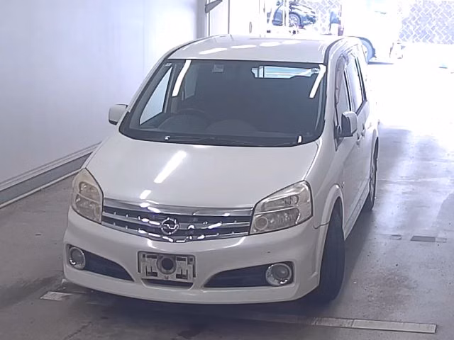 NISSAN LAFESTA