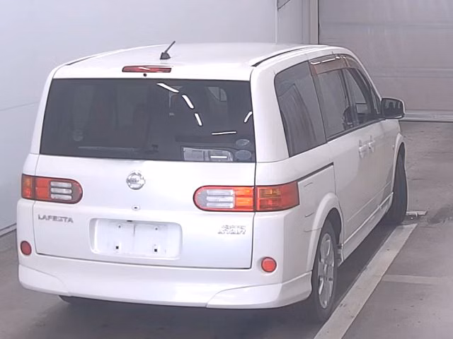 NISSAN LAFESTA