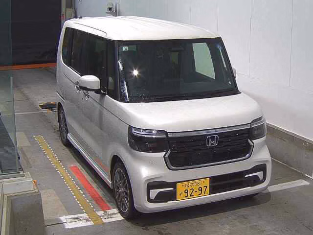 HONDA N-BOX