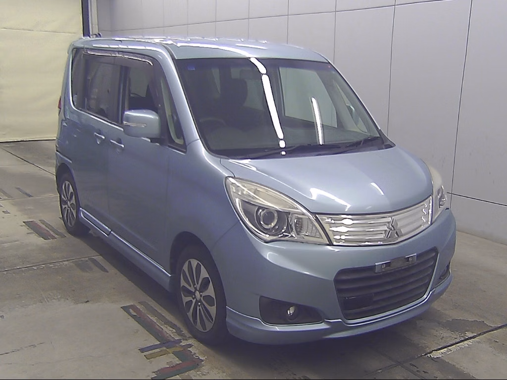 MITSUBISHI DELICA D:2