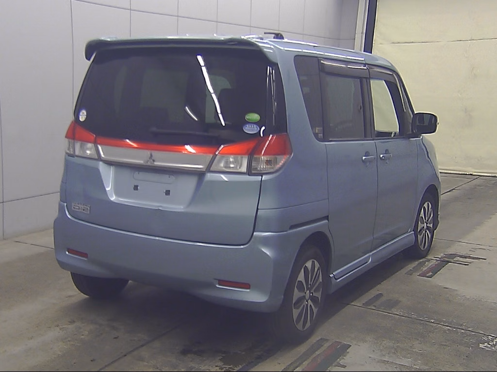 MITSUBISHI DELICA D:2