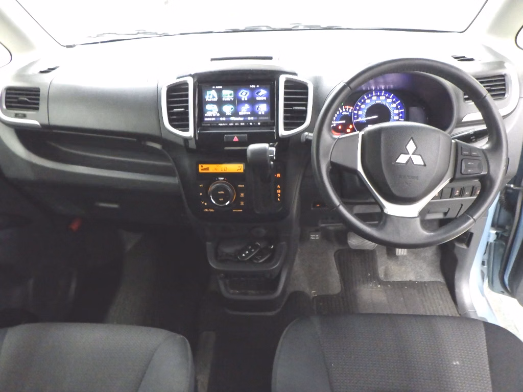 MITSUBISHI DELICA D:2