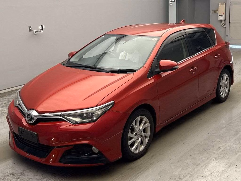 TOYOTA AURIS