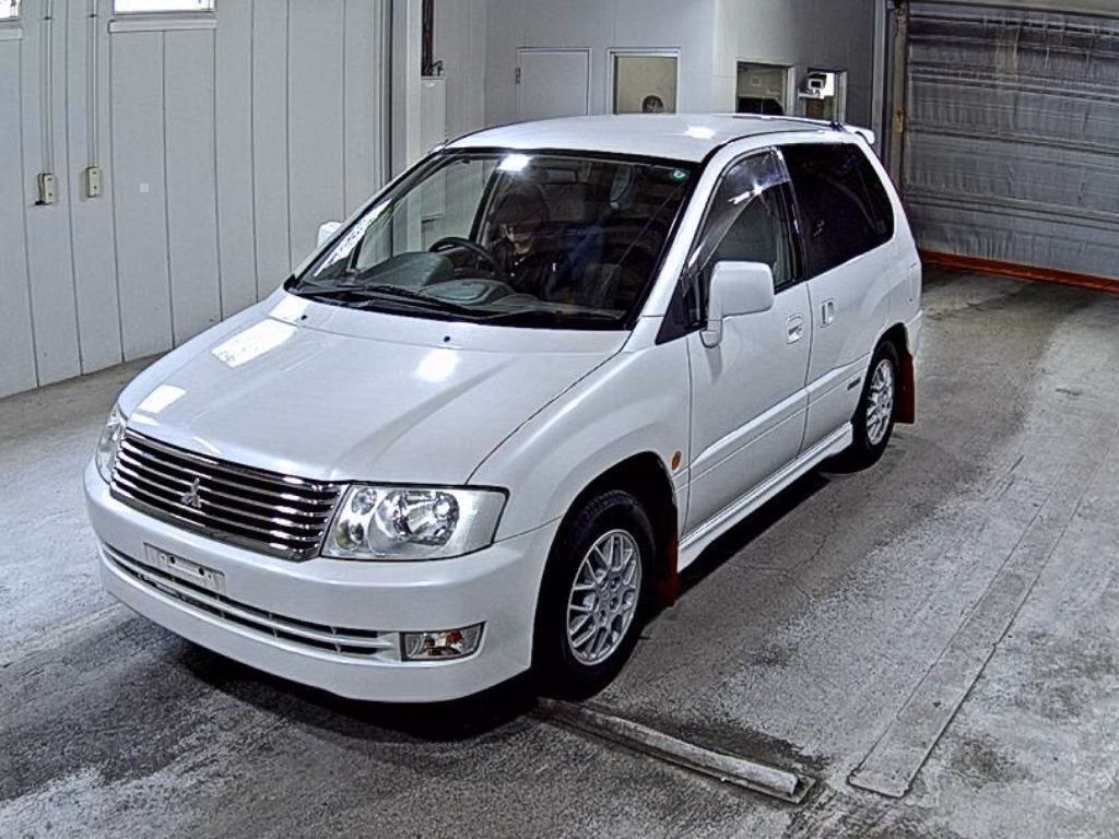 MITSUBISHI RVR