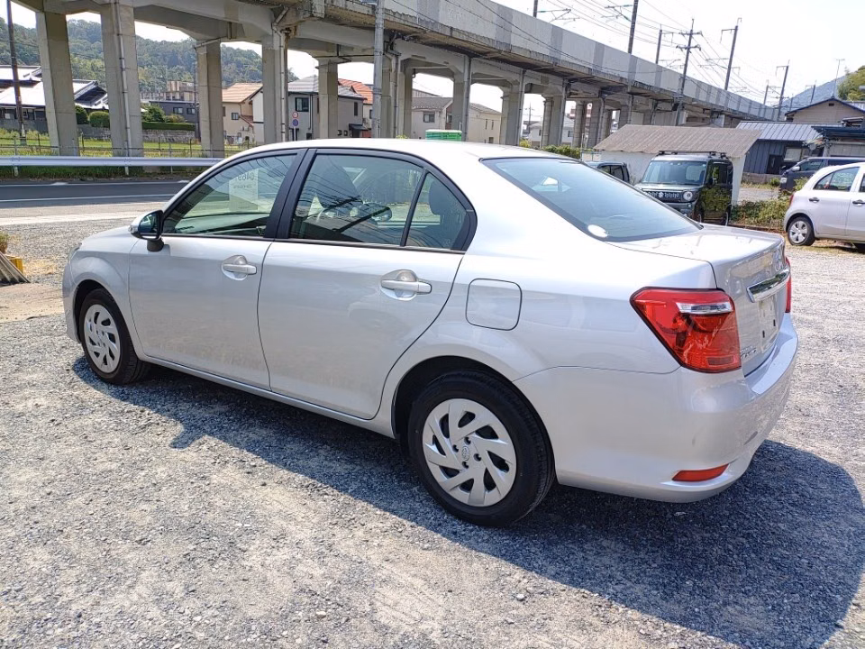 TOYOTA COROLLA AXIO