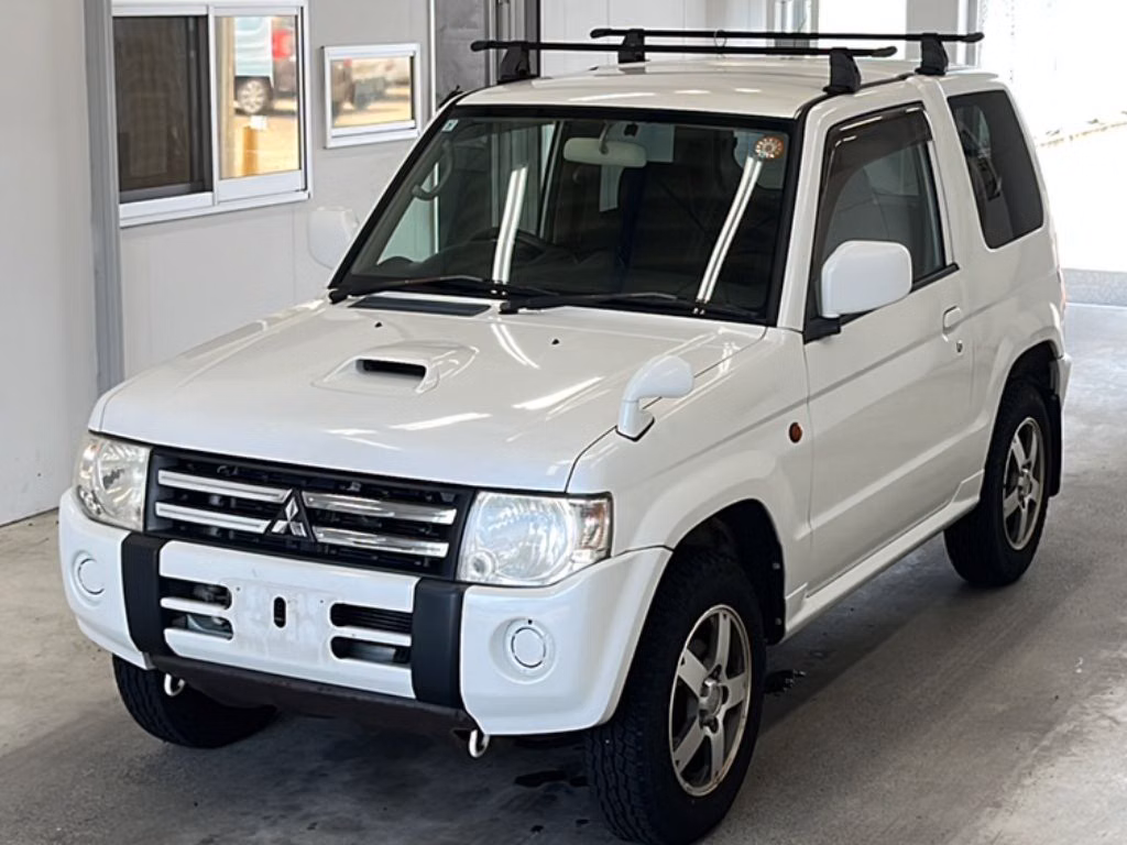 MITSUBISHI PAJERO MINI