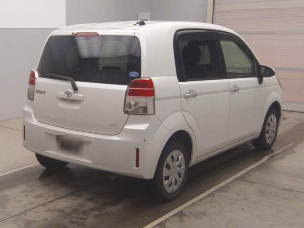 TOYOTA SPADE